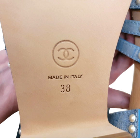 Chanel Denim Clogs CC Logo Sandals Blue Strappy Pearls Heel Shoes Day 7.5 38 - Picture 10 of 12